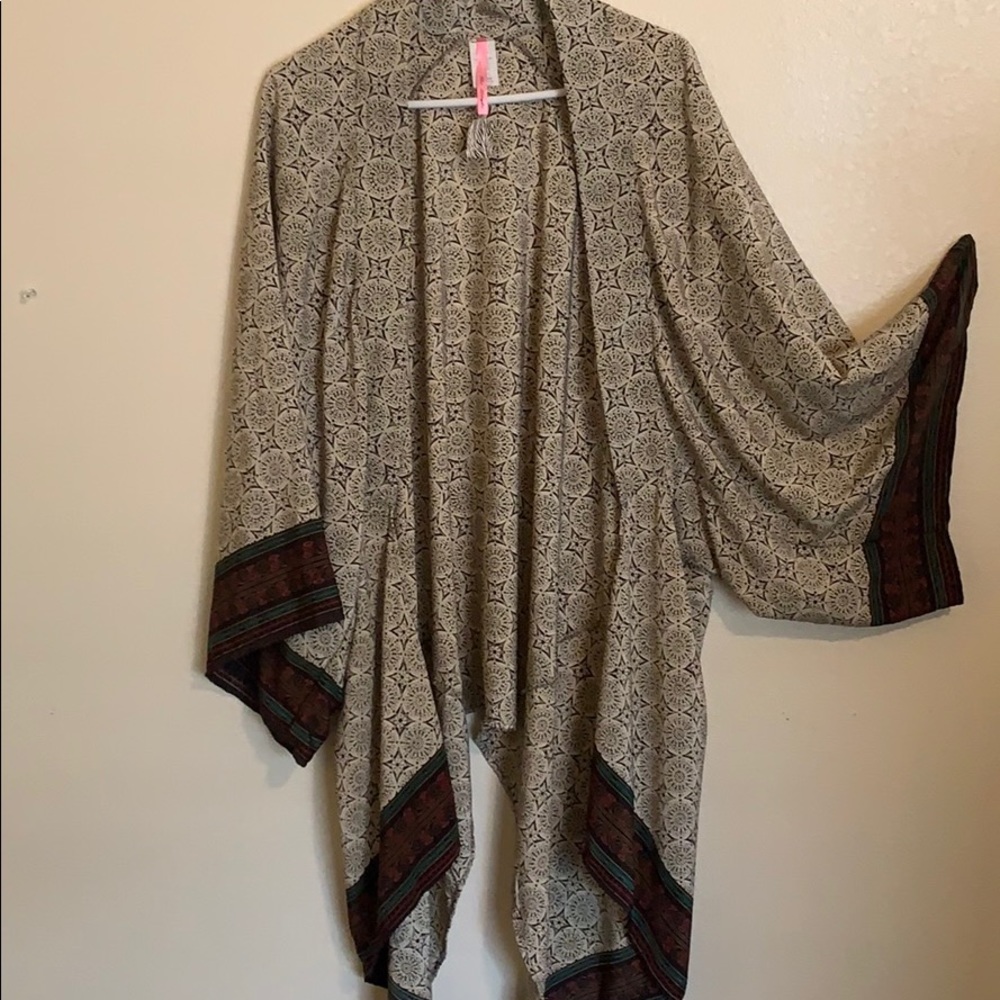 Shuriken print oriental style kimono
